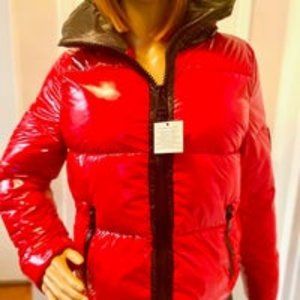 Calvin Klein Hooded Puffer Jacket in Red Size Petite Medium